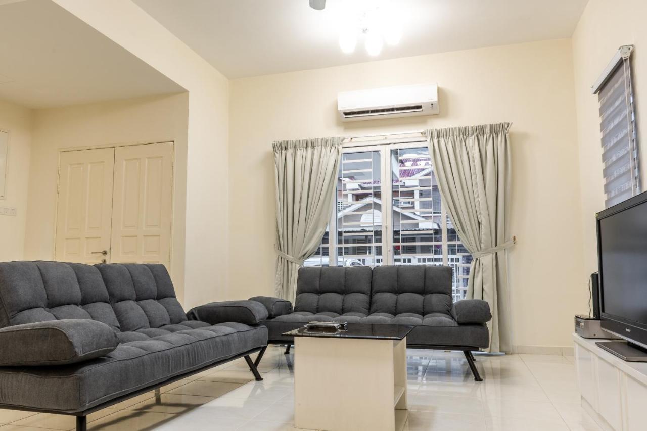 בליק פולאו Tropikal Natura Lodge By D Imperio Homestay Penang מראה חיצוני תמונה