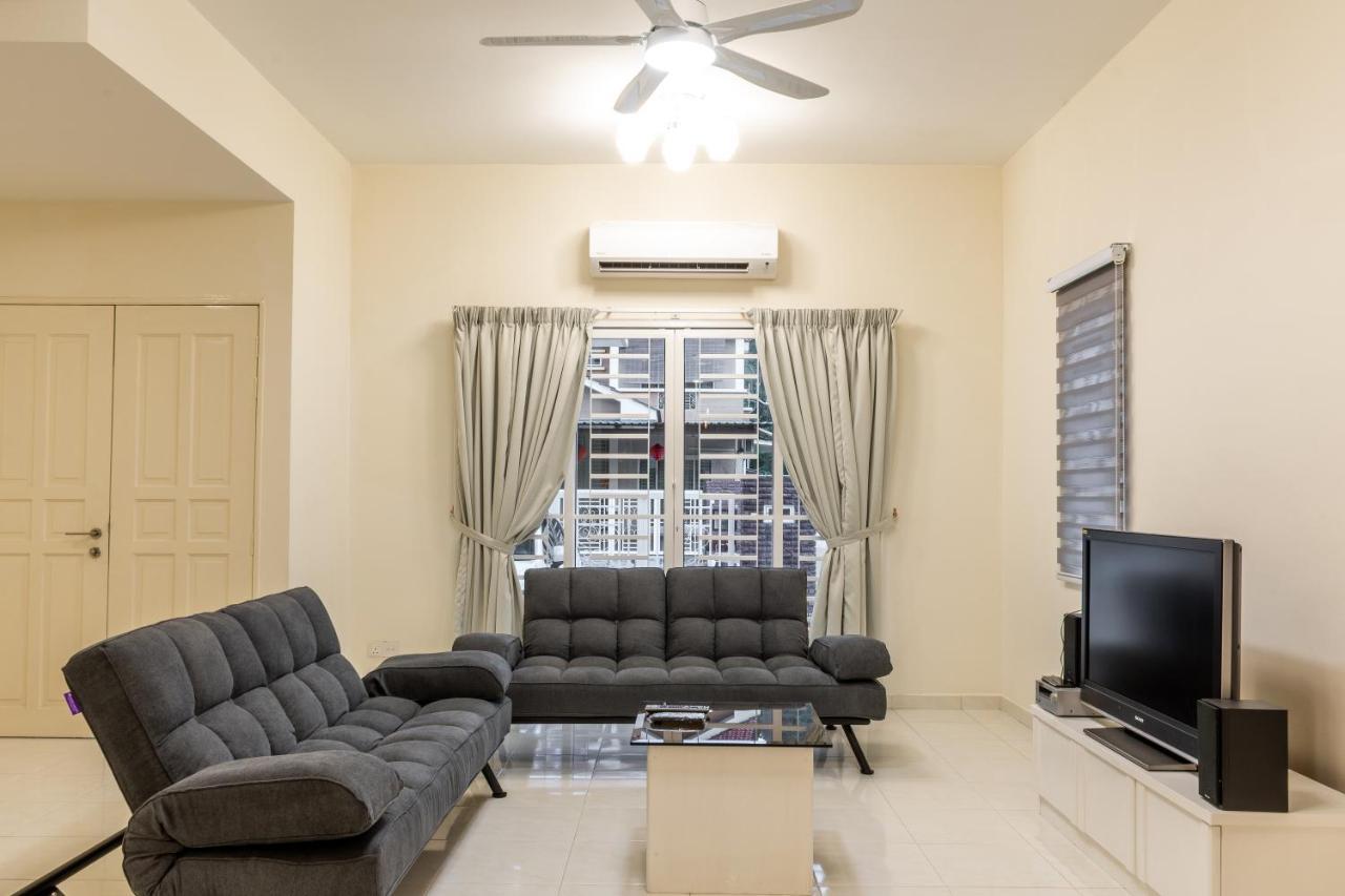 בליק פולאו Tropikal Natura Lodge By D Imperio Homestay Penang מראה חיצוני תמונה
